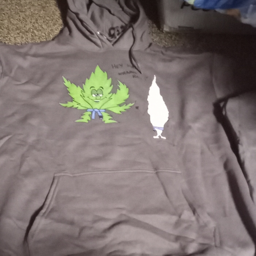 Sweatshirt